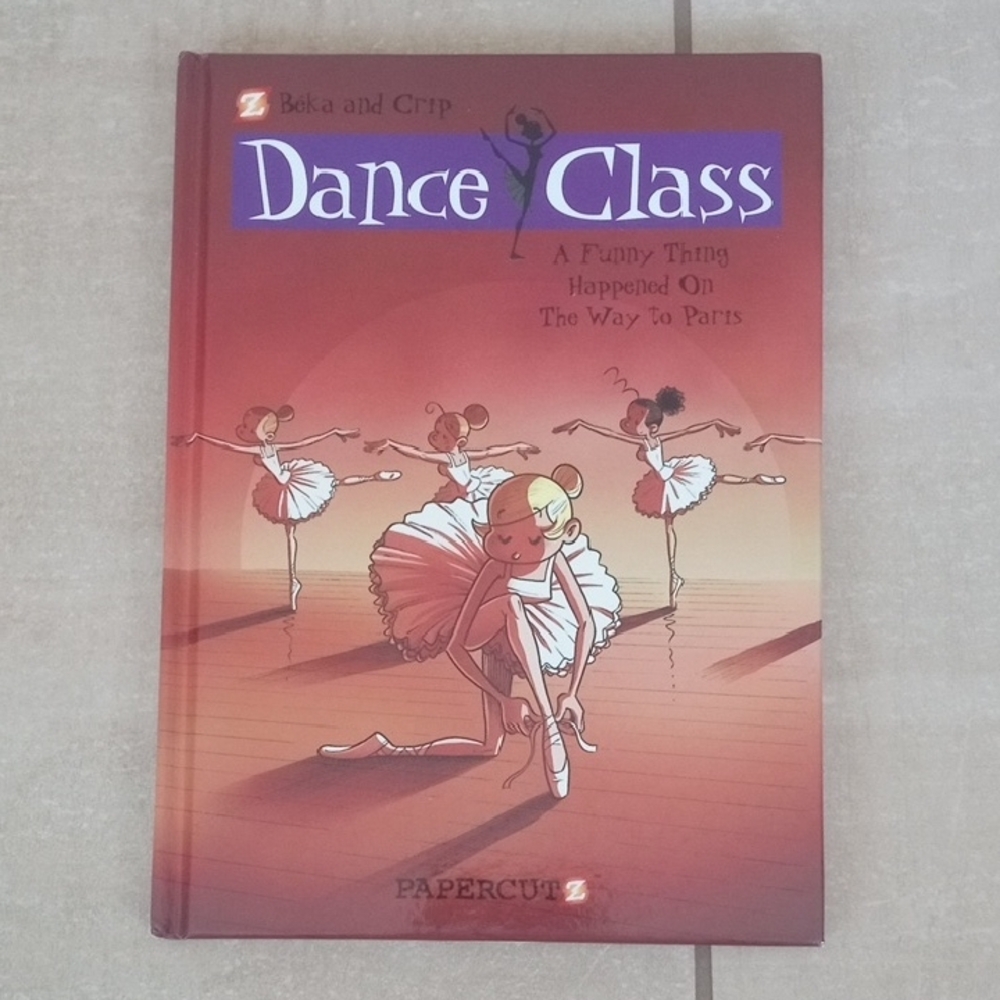 Dance Class & Sisters Graphic Novel Set - Picture 2 of 9